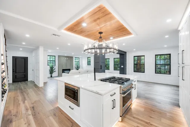 $2,100,000 | 6 Sheffield Road, Great Neck, NY 11021