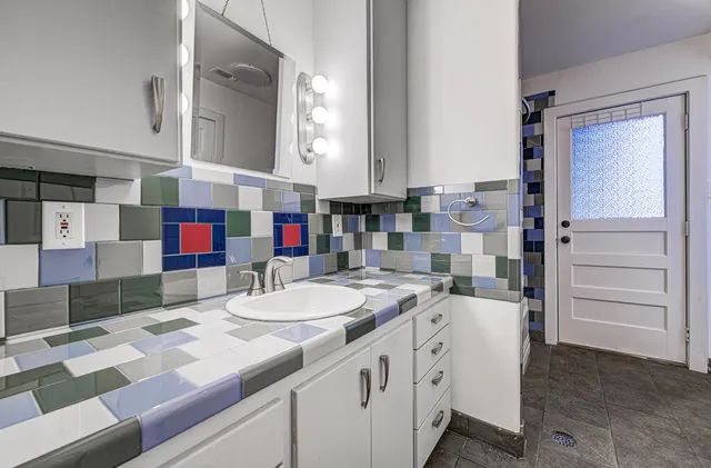 $2,995 | 1508 Grayford Drive, Austin, TX 78704