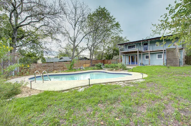 $2,995 | 1508 Grayford Drive, Austin, TX 78704