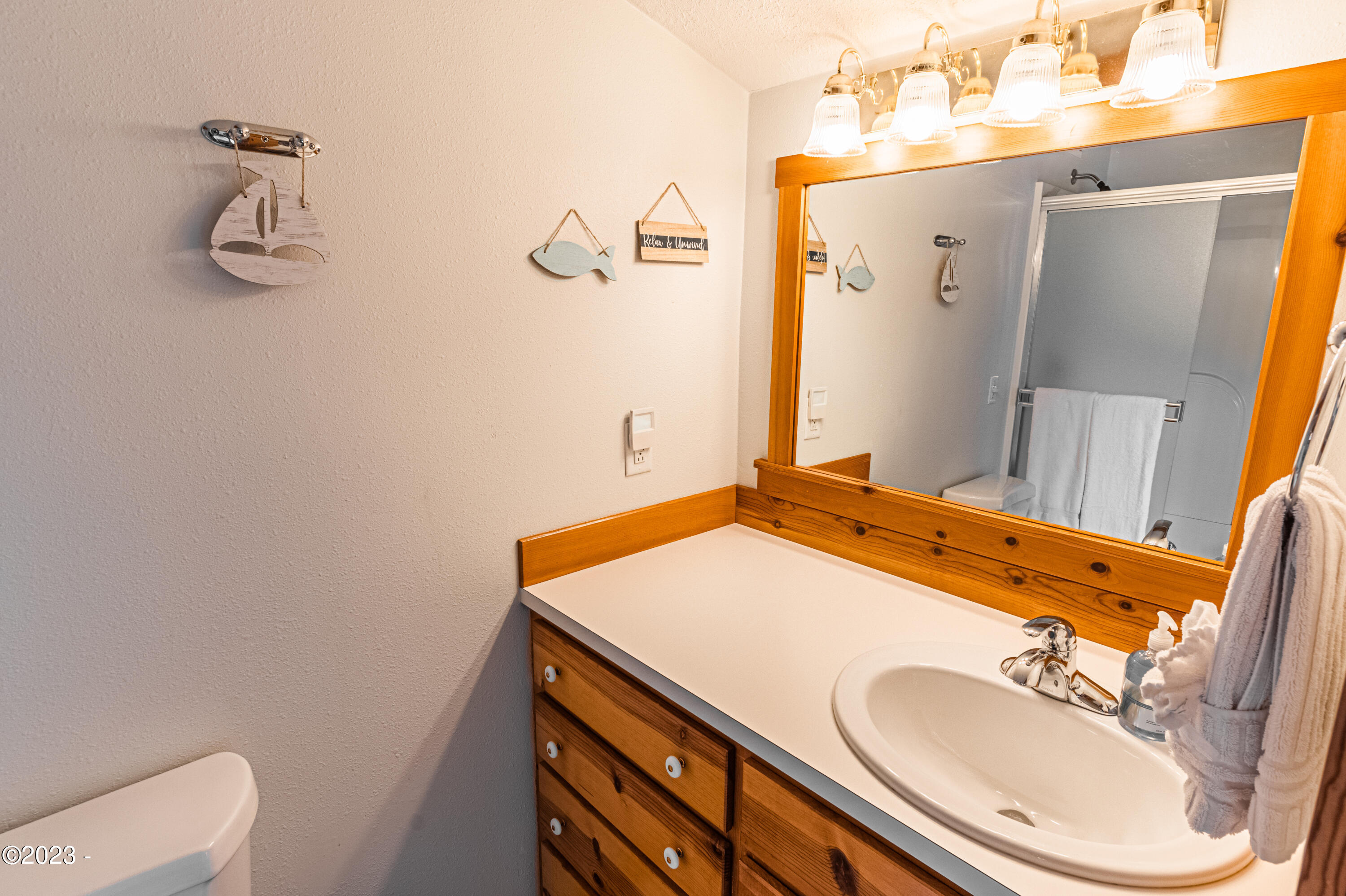 35140 Rueppell Avenue Pacific City, OR 97135 - Photo 23 of 32 Primary bath