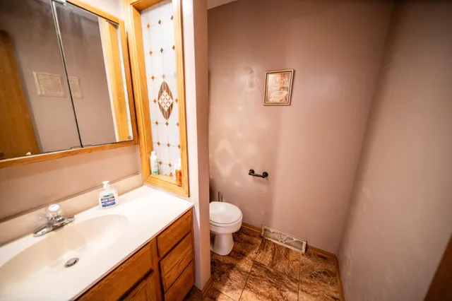 $649,900 | 37478 County Road 70, Zumbro Falls, MN 55991