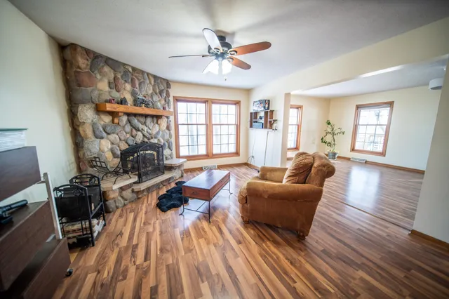 $649,900 | 37478 County Road 70, Zumbro Falls, MN 55991