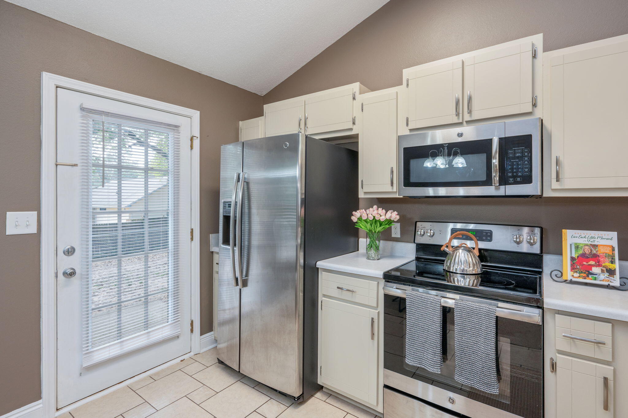 2534 Sunset Drive Crestview, FL 32536 - Photo 7 of 20 13-web-or-mls-2534-sunset-dr