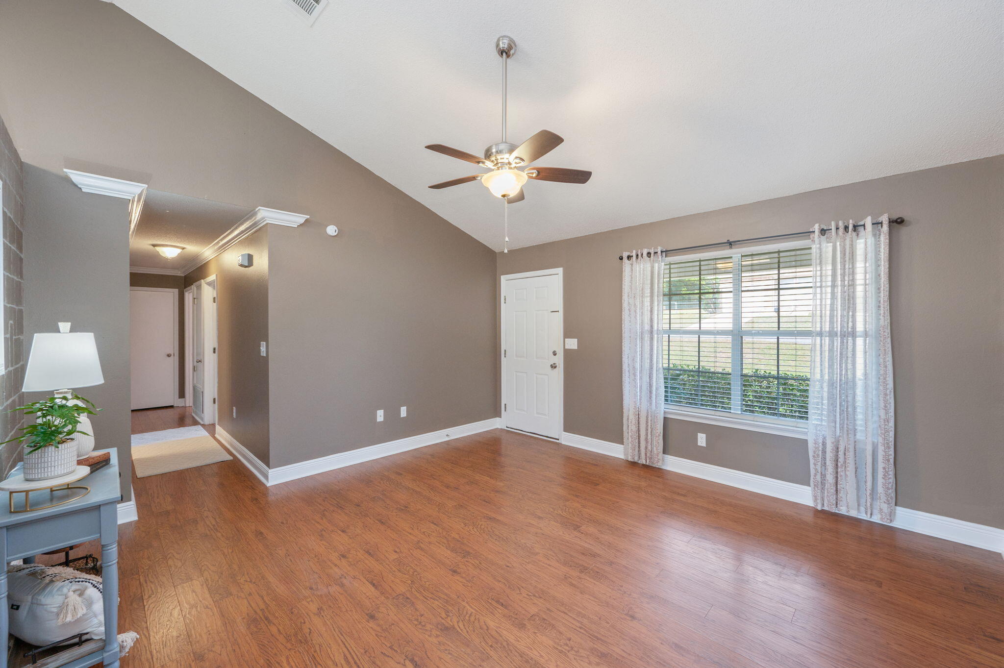 2534 Sunset Drive Crestview, FL 32536 - Photo 9 of 20 8-web-or-mls-2534-sunset-dr