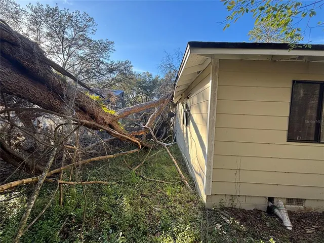 $155,000 | 22979 Northeast County Road, Unit 200B, Lawtey, FL 32058