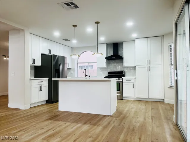 $2,950 | 7837 Millhopper Avenue, Las Vegas, NV 89128