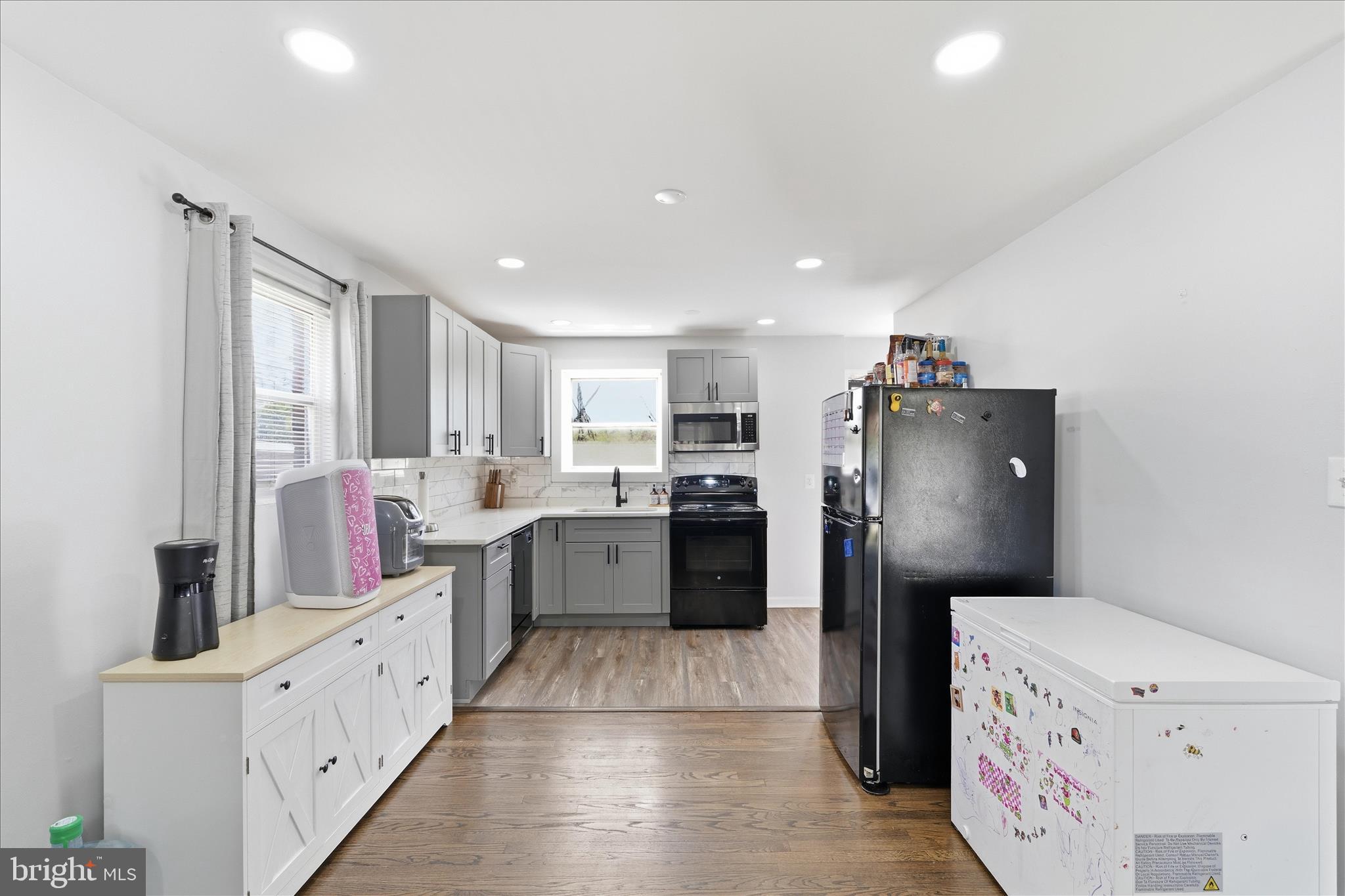 6929 Decatur Place Hyattsville, MD 20784 - Photo 9 of 30