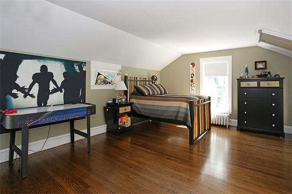 713 Boston Post Road Weston, MA 02493 - Photo 13 of 21