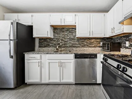 $309,000 | 35 Colonel Bell Drive, Unit 35, Brockton, MA 02301