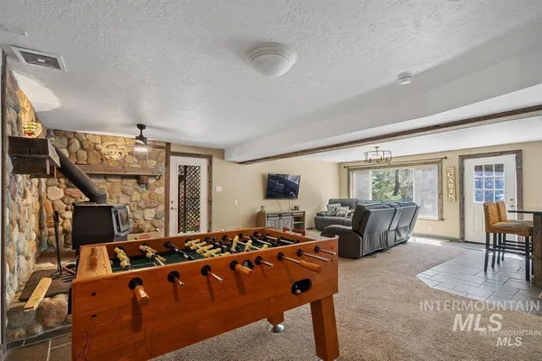 $679,000 | 17 Stony Brook Lane, Garden Valley, ID 83622