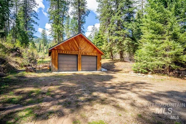 $679,000 | 17 Stony Brook Lane, Garden Valley, ID 83622