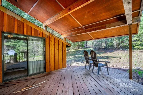 $679,000 | 17 Stony Brook Lane, Garden Valley, ID 83622