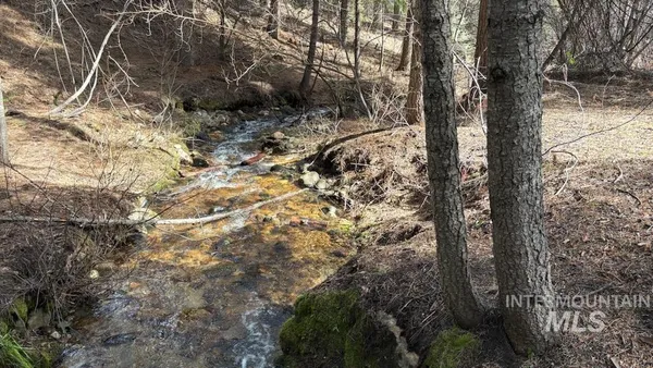 $679,000 | 17 Stony Brook Lane, Garden Valley, ID 83622