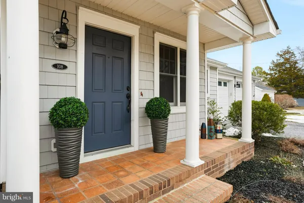 a view of a entryway front of house