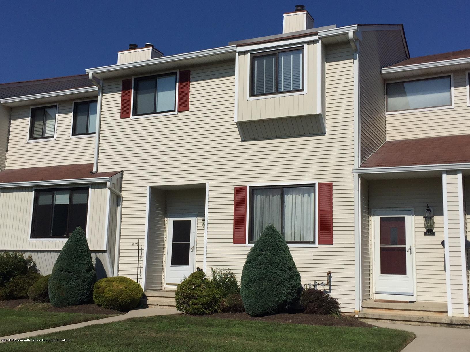 442 Middlewood Road Middletown, NJ 07748 - Photo 1 of 14 IMG_4475