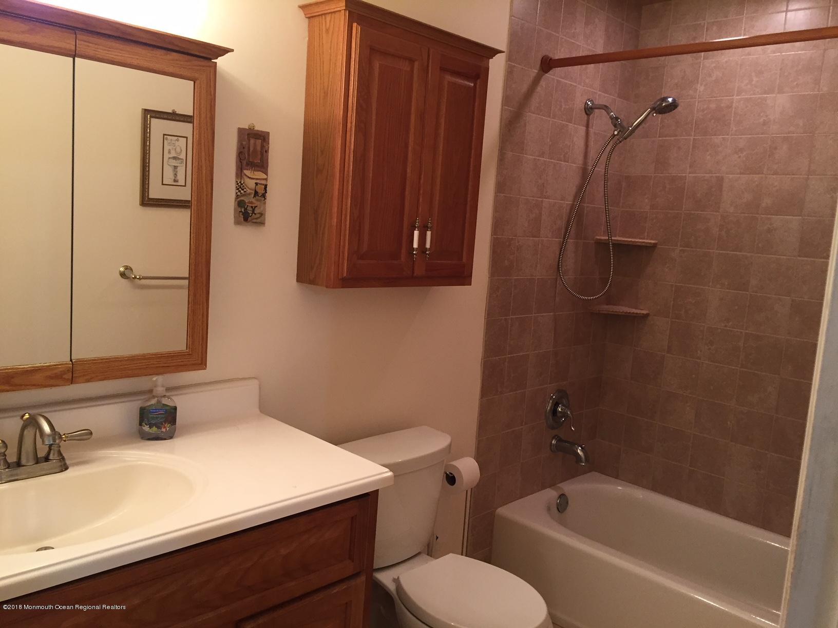 442 Middlewood Road Middletown, NJ 07748 - Photo 14 of 14 IMG_4473