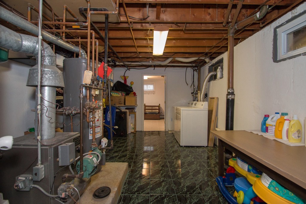 18 Michael Road Randolph, MA 02368 - Photo 19 of 30 Gallery Image 19