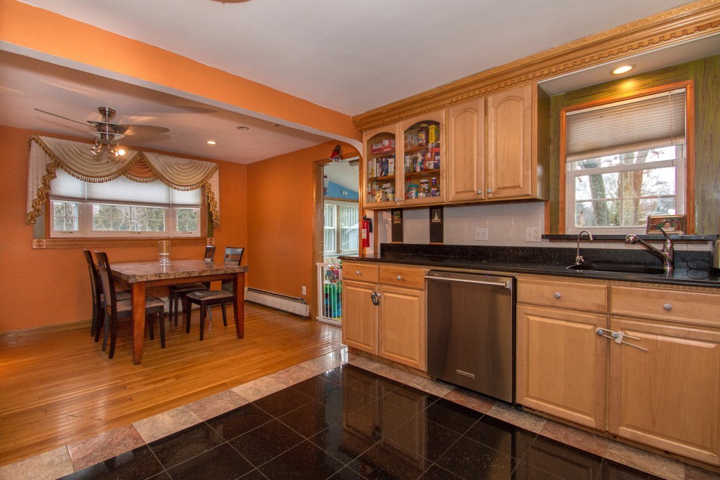 18 Michael Road Randolph, MA 02368 - Photo 6 of 30 Gallery Image 6