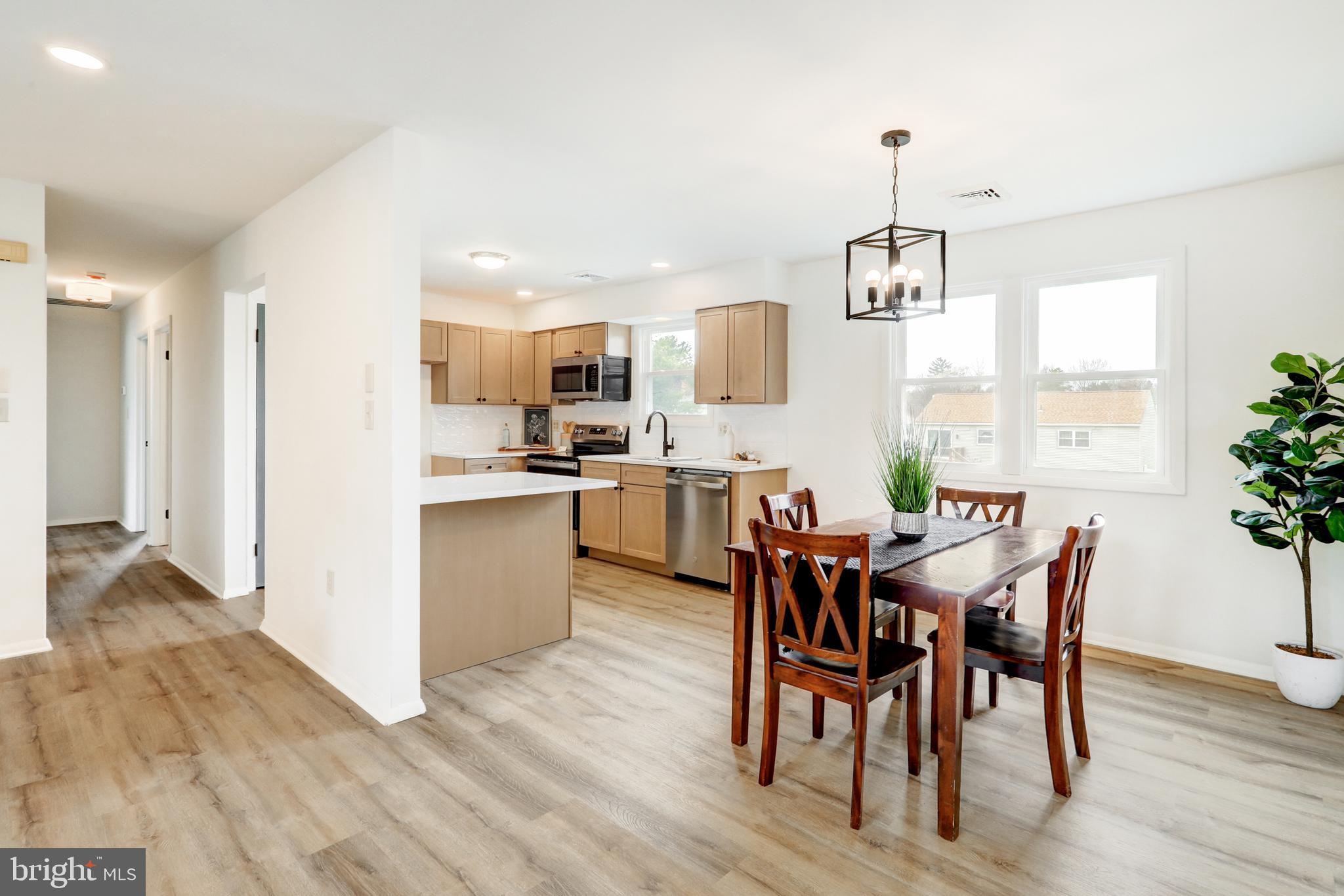 532 Kingston Road Harrisburg, PA 17112 - Photo 8 of 41