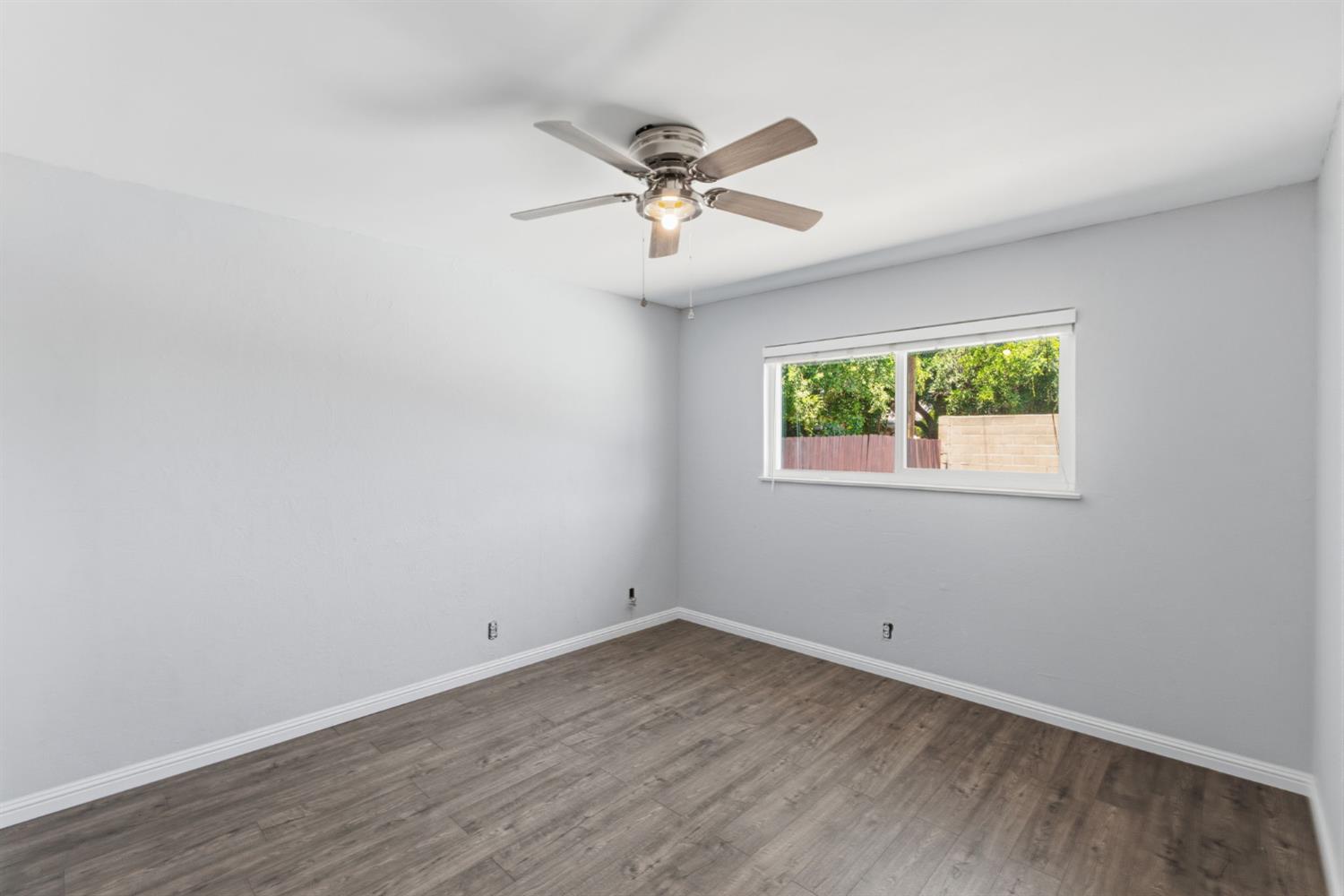 712 East San Ramon Avenue Fresno, CA 93710 - Photo 20 of 44