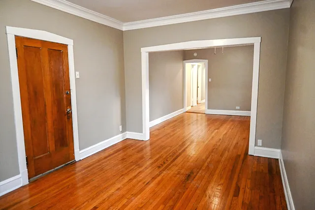 $1,900 | 5527 West Potomac Avenue, Unit 1, Chicago, IL 60651