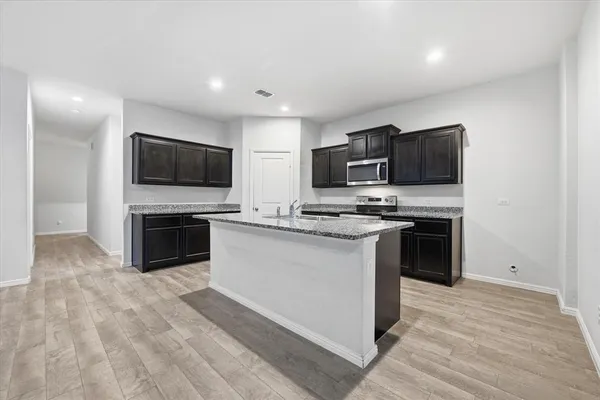 $2,475 | 9308 Desertrock Road, Fort Worth, TX 76131