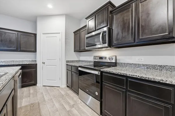 $2,475 | 9308 Desertrock Road, Fort Worth, TX 76131