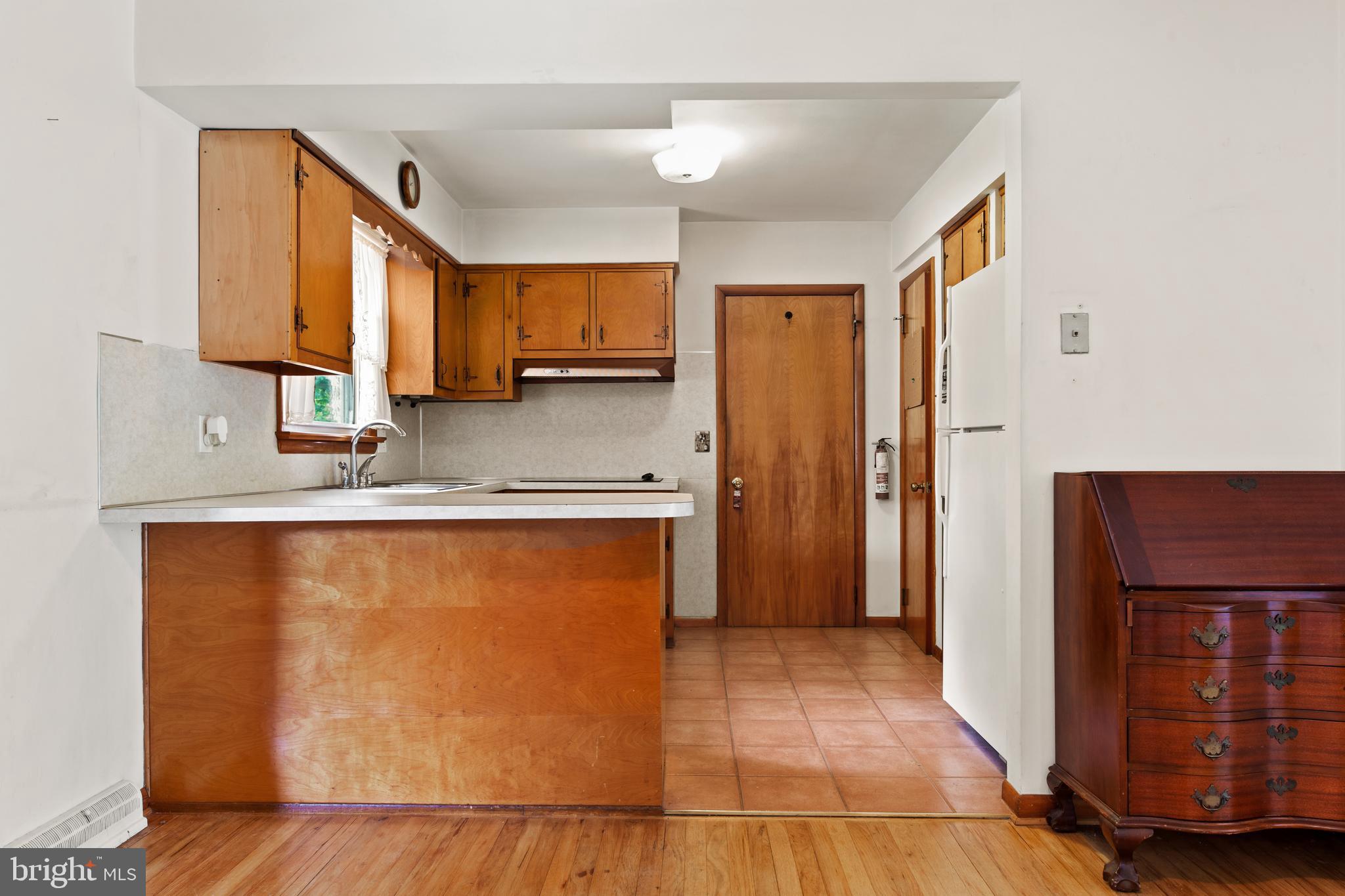 1830 Kings Road Vineland, NJ 08361 - Photo 10 of 21