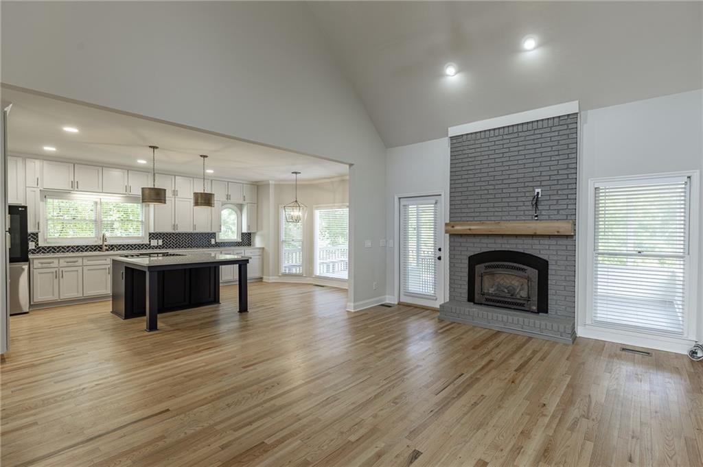 3209 Thompson Mill Road Buford, GA 30519 - Photo 5 of 46 Gallery Image 5