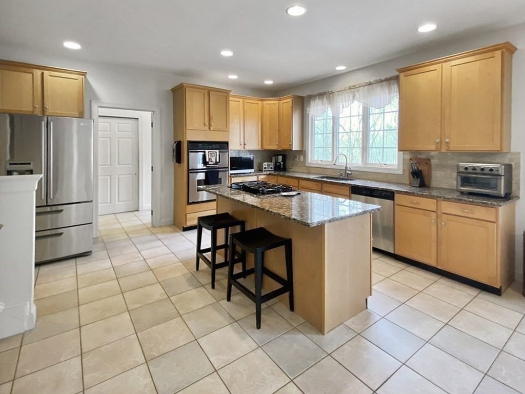 9 Greenwood Road Hopkinton, MA 01748 - Photo 6 of 22 Gallery Image 6