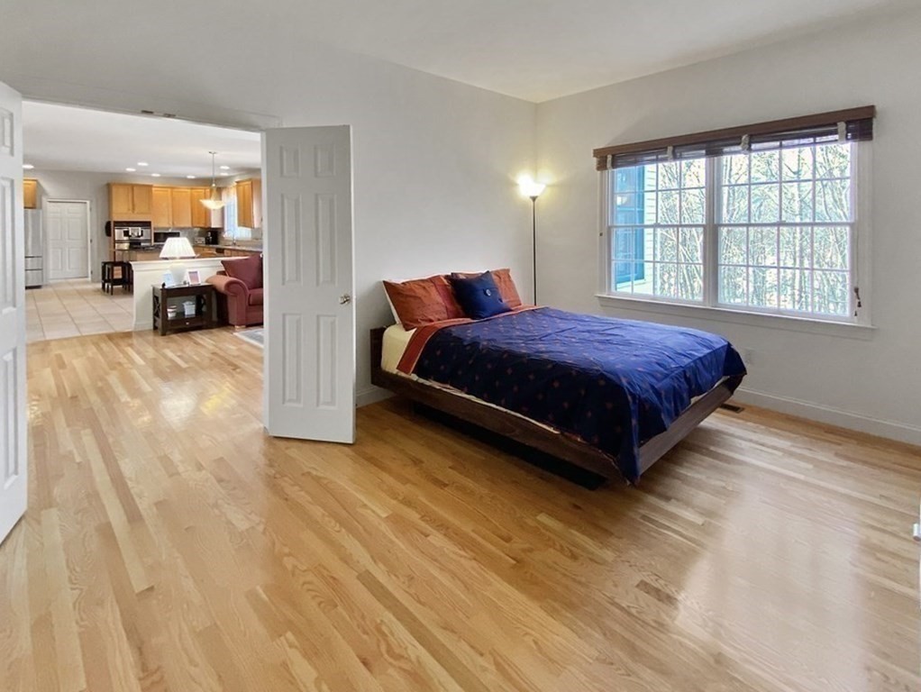9 Greenwood Road Hopkinton, MA 01748 - Photo 8 of 22 Gallery Image 8