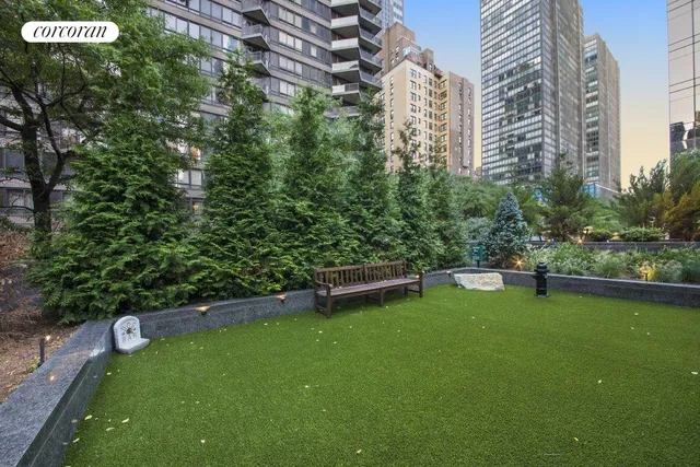 $3,100,000 | 845 United Nations Plaza, Unit 64E | Midtown East
