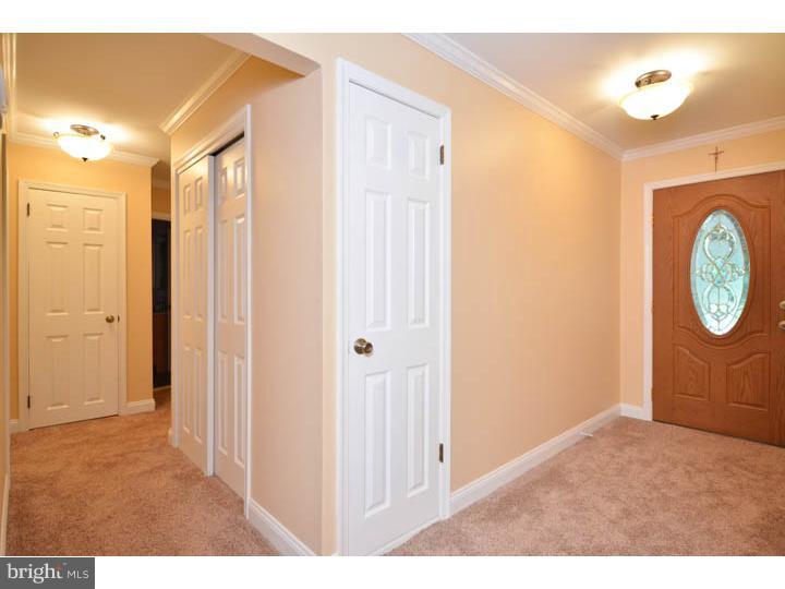 66 Walker Road Wayne, PA 19087 - Photo 3 of 25