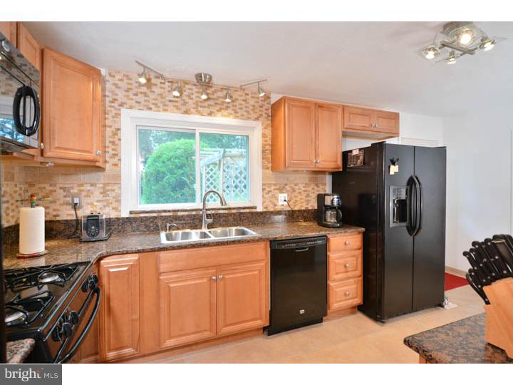 66 Walker Road Wayne, PA 19087 - Photo 5 of 25