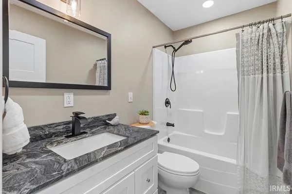 $279,900 | 8514 South Nellie Boulevard, Claypool, IN 46510