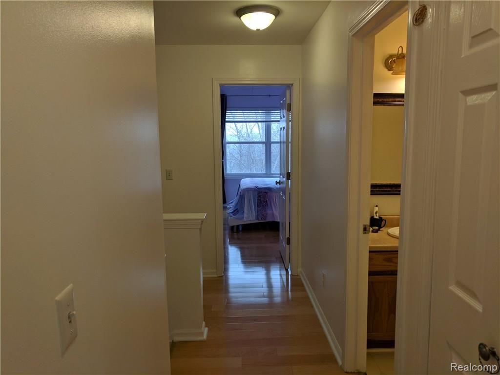 111 Eagle Ridge Road Lake Orion, MI 48360 - Photo 26 of 35
