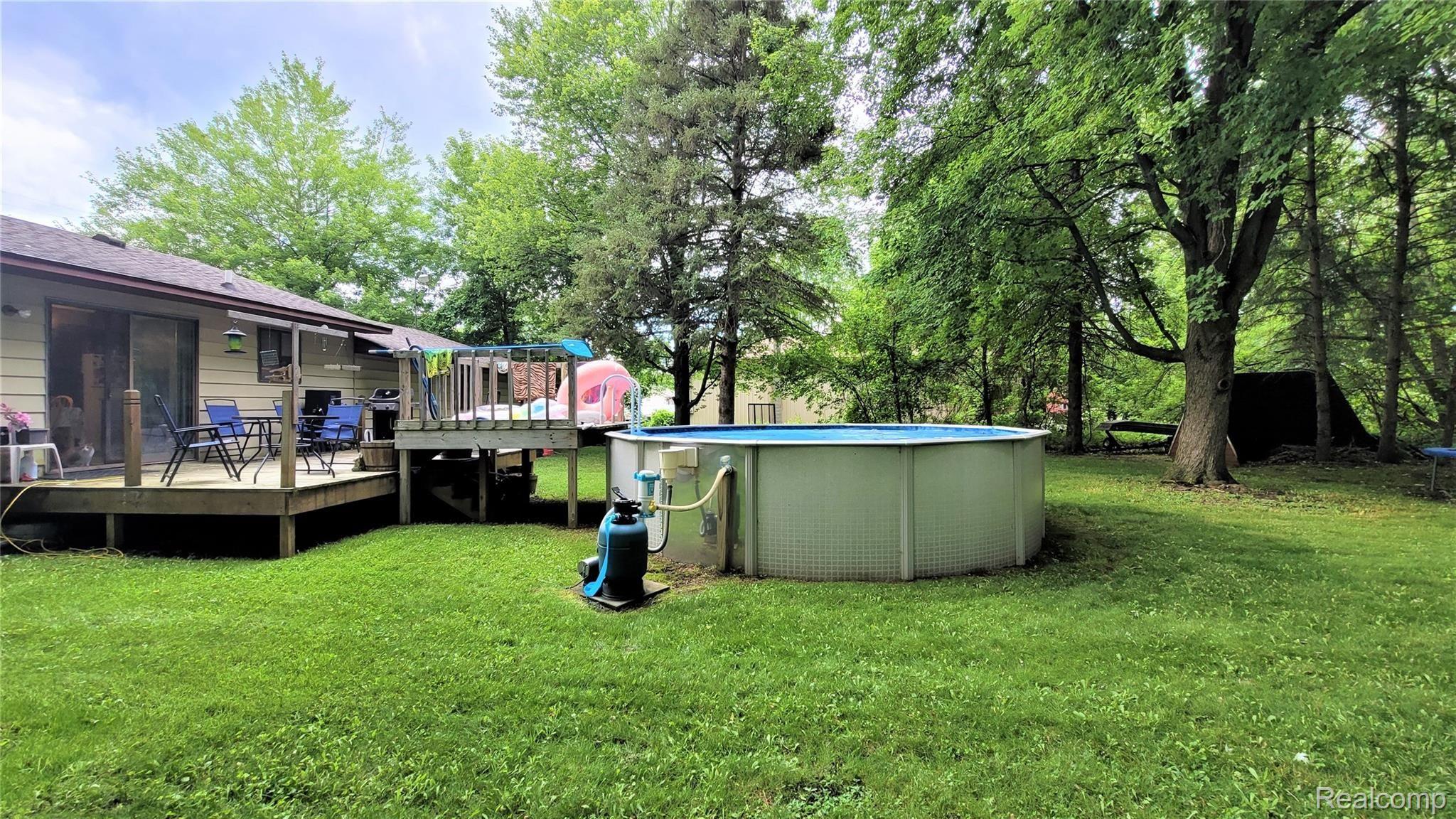 5474 Deland Road Flushing, MI 48433 - Photo 36 of 42 20210622_182057.jpg