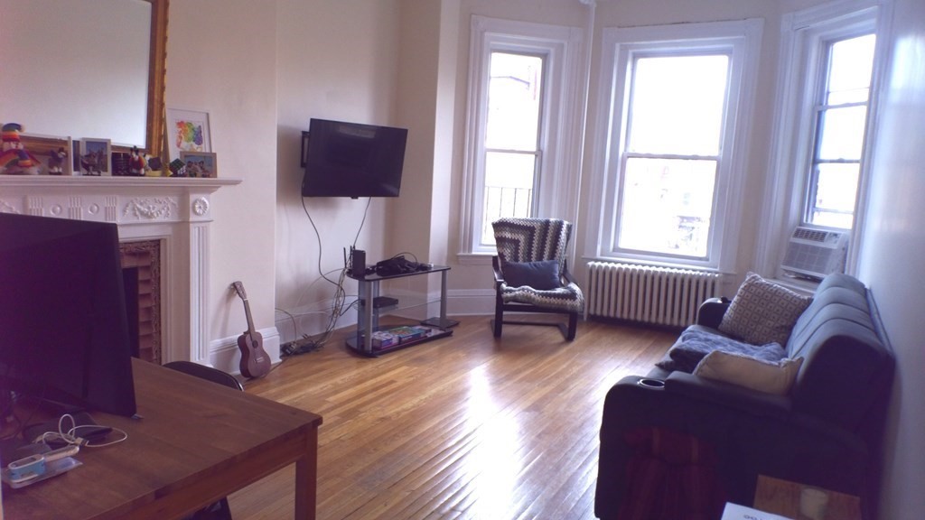 342 Commonwealth Avenue, Unit 7 Boston, MA 02115 - Photo 3 of 19