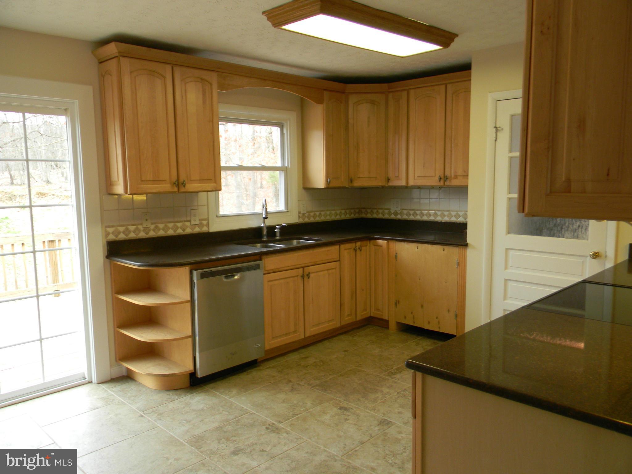 294 Pine Hills Road Front Royal, VA 22630 - Photo 7 of 24 Kitchen