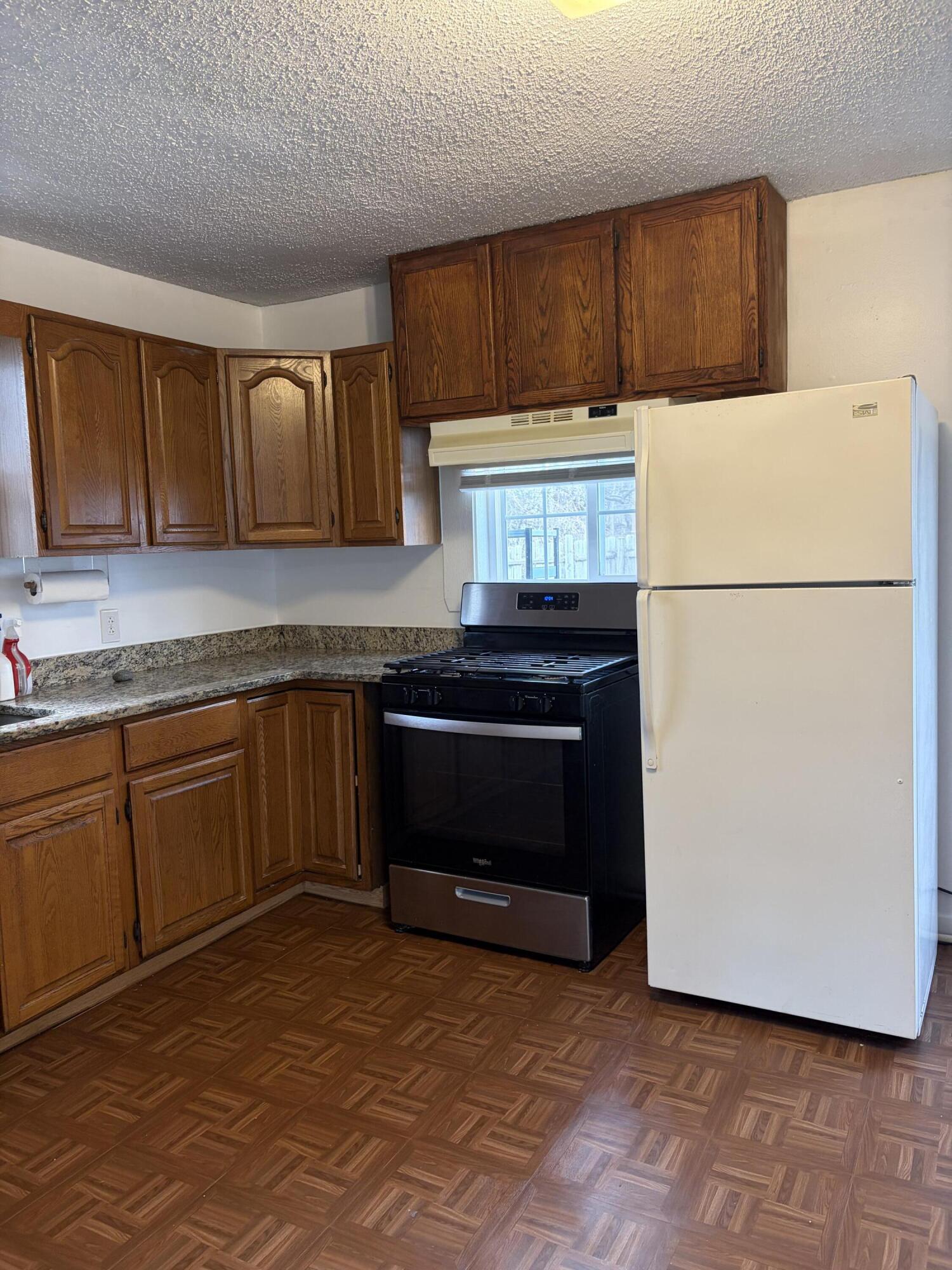 2866 Golfside Road Ann Arbor, MI 48108 - Photo 3 of 15 IMG_2930