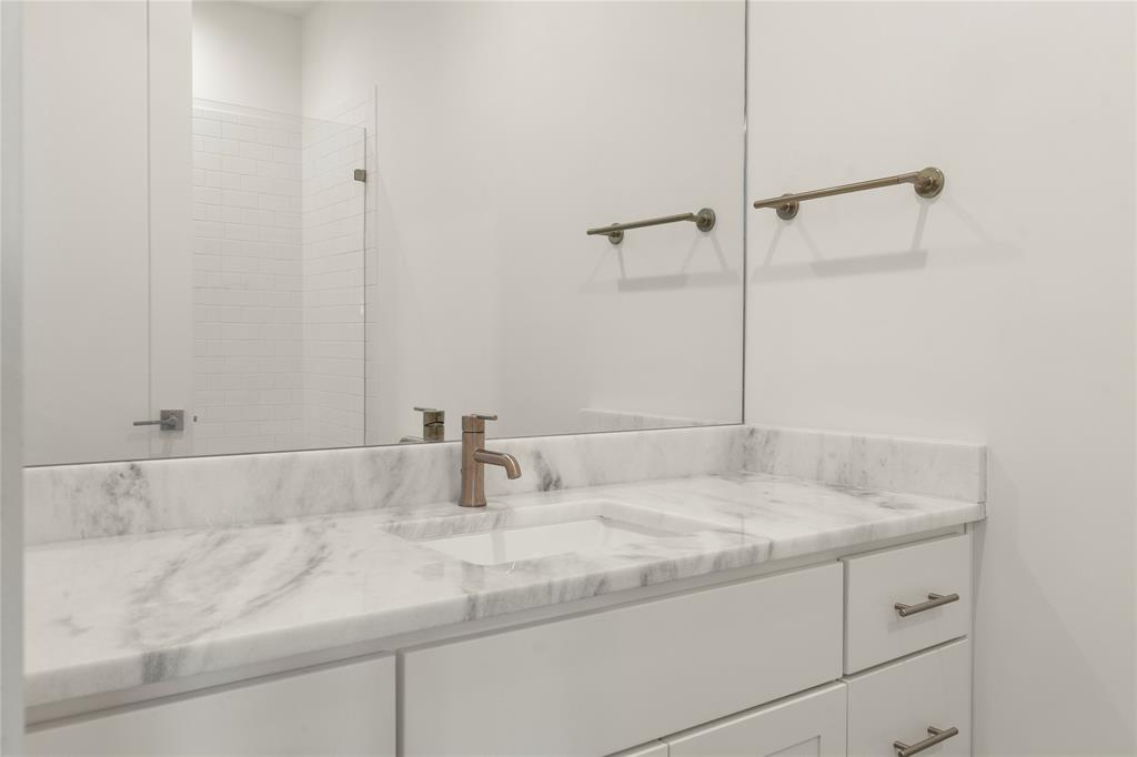 111 Sun Valley Mabank, TX 75147 - Photo 22 of 40 Ensuite bath attached to first bunk room.