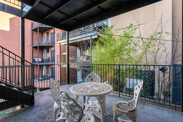 $2,500 | 107 Harrison Street, Unit 4, Hoboken, NJ 07030