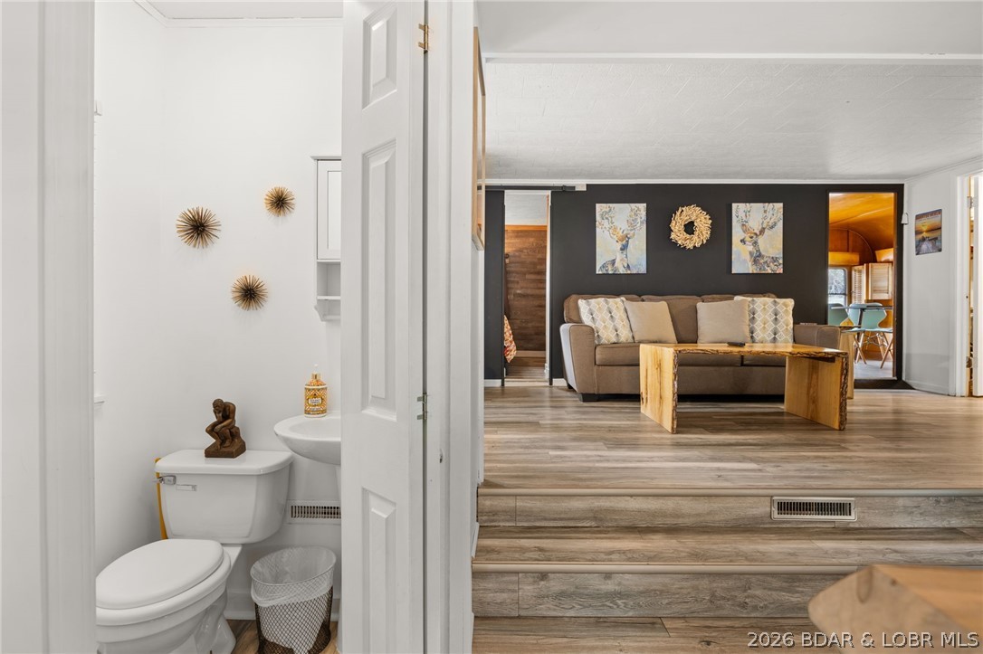 33017 Fairglen Road Sunrise Beach, MO 65079 - Photo 12 of 37