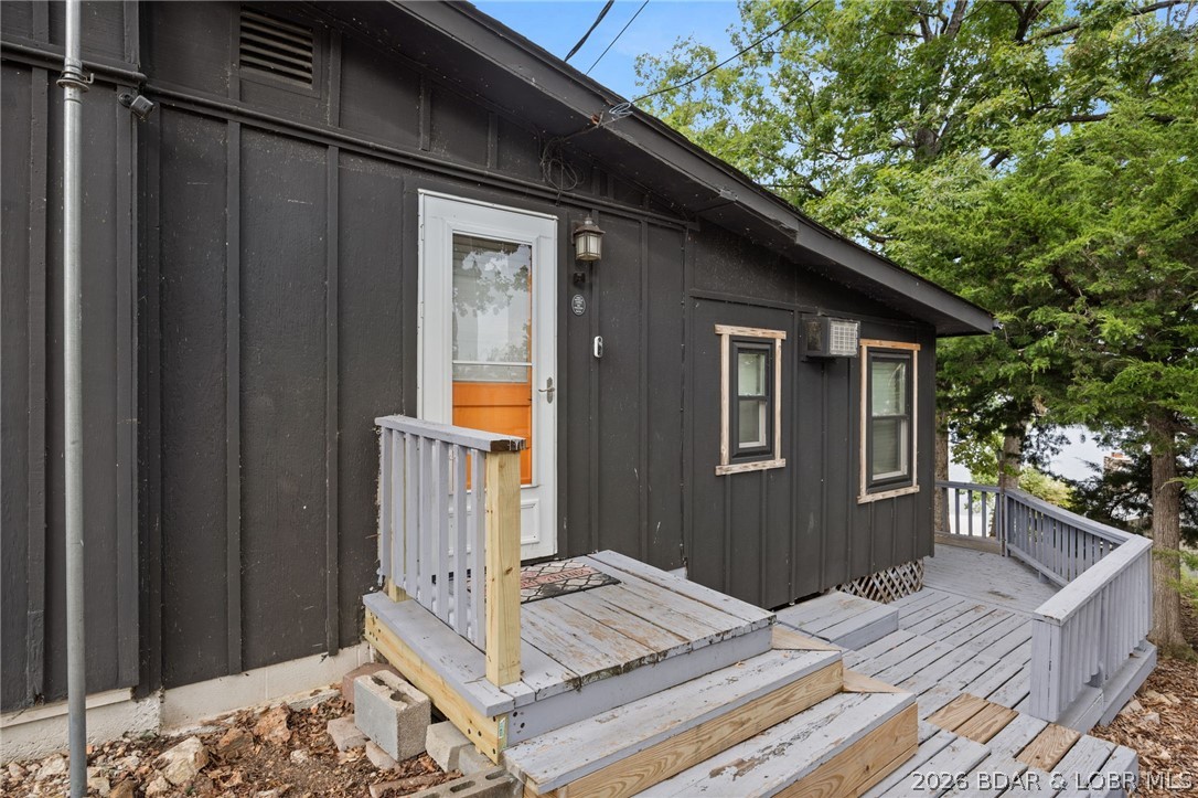 33017 Fairglen Road Sunrise Beach, MO 65079 - Photo 5 of 37