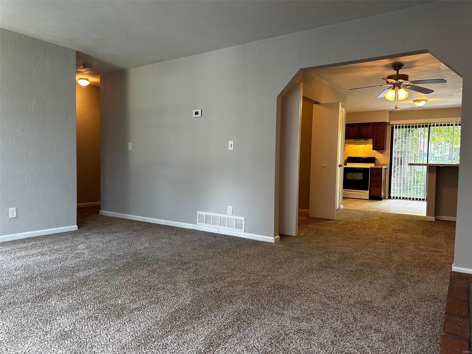 727 Oxen Drive Belleville, IL 62221 - Photo 8 of 16