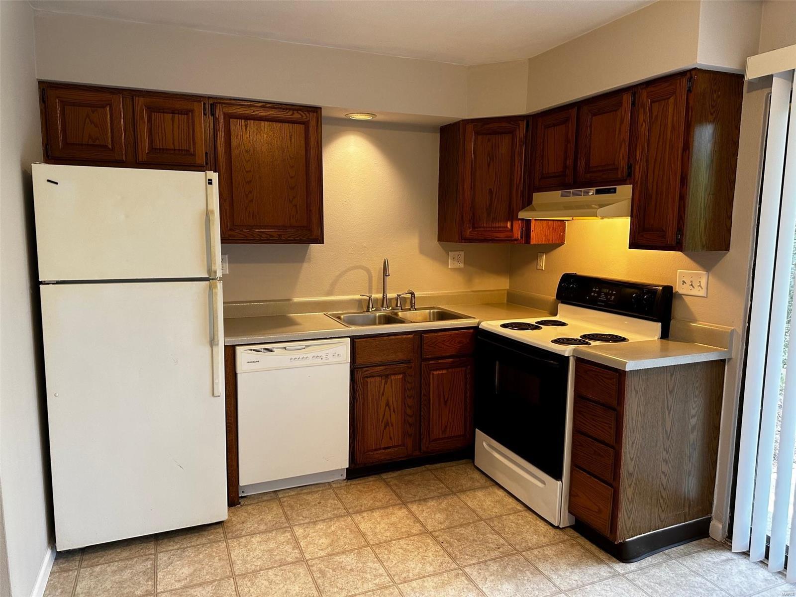 727 Oxen Drive Belleville, IL 62221 - Photo 10 of 16