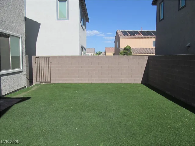 $2,250 | 9159 Oxford Blue Avenue, Las Vegas, NV 89148