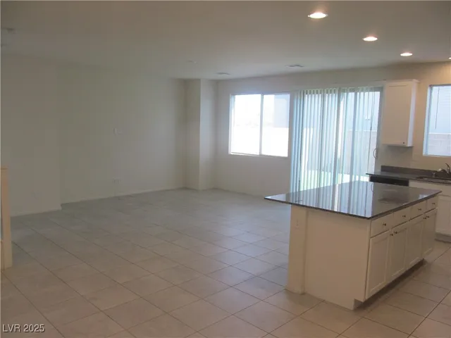 $2,250 | 9159 Oxford Blue Avenue, Las Vegas, NV 89148