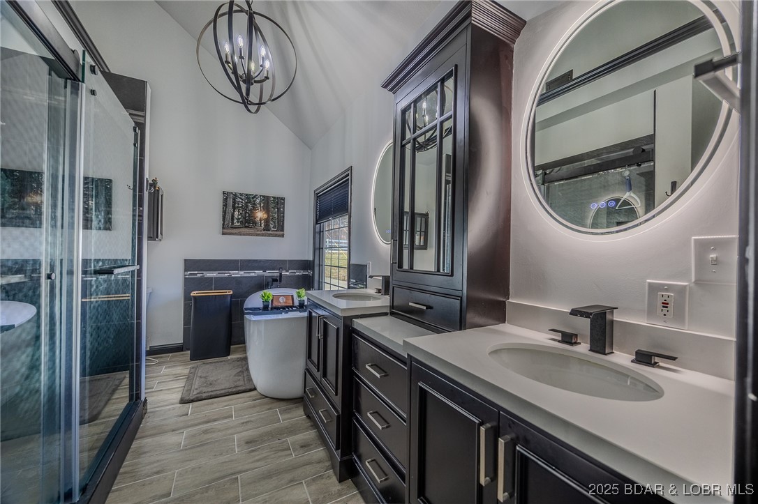 1102 Bear Paw Road Camdenton, MO 65020 - Photo 20 of 67 Master Bath #1