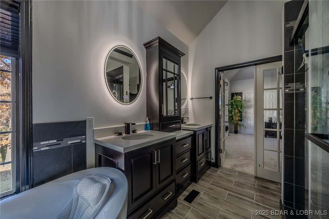 1102 Bear Paw Road Camdenton, MO 65020 - Photo 24 of 67 Master Bath